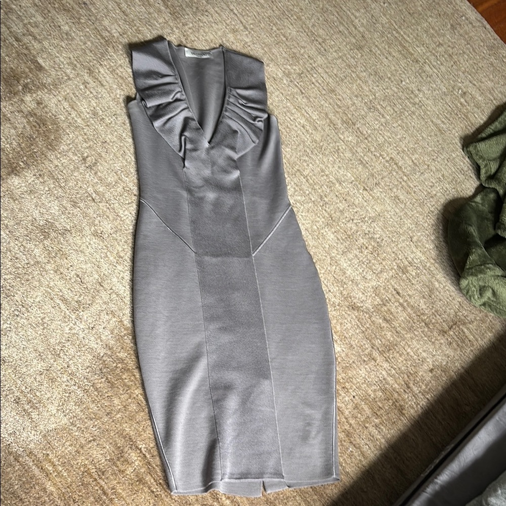 Elegant Gray Sleeveless Dress